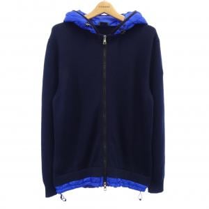 モンクレール MONCLER ダウンジャケット