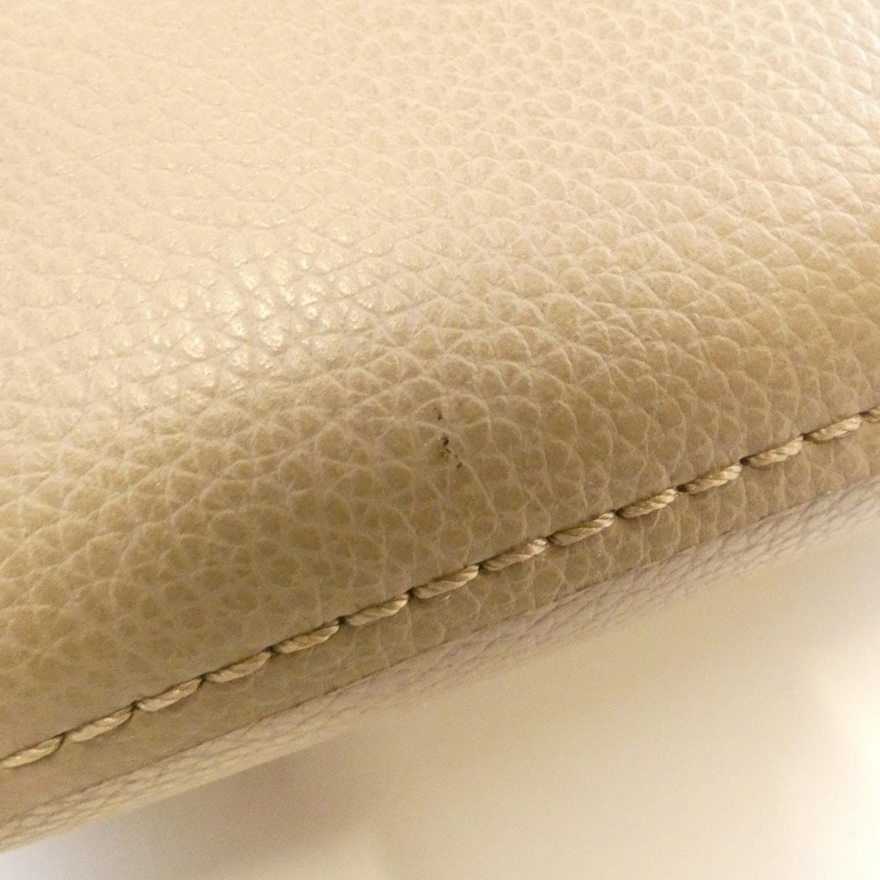 クロエ アビー ミディアム CHC20SS222 C44 バッグ