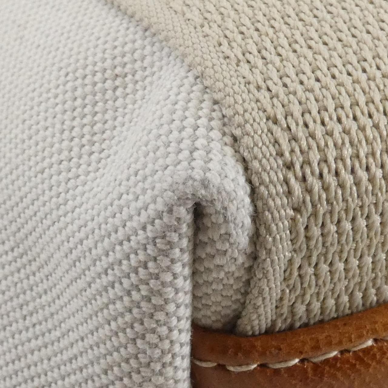 バレンシアガ ビアリッツ トート スモール 834501 2ABR8 バッグ