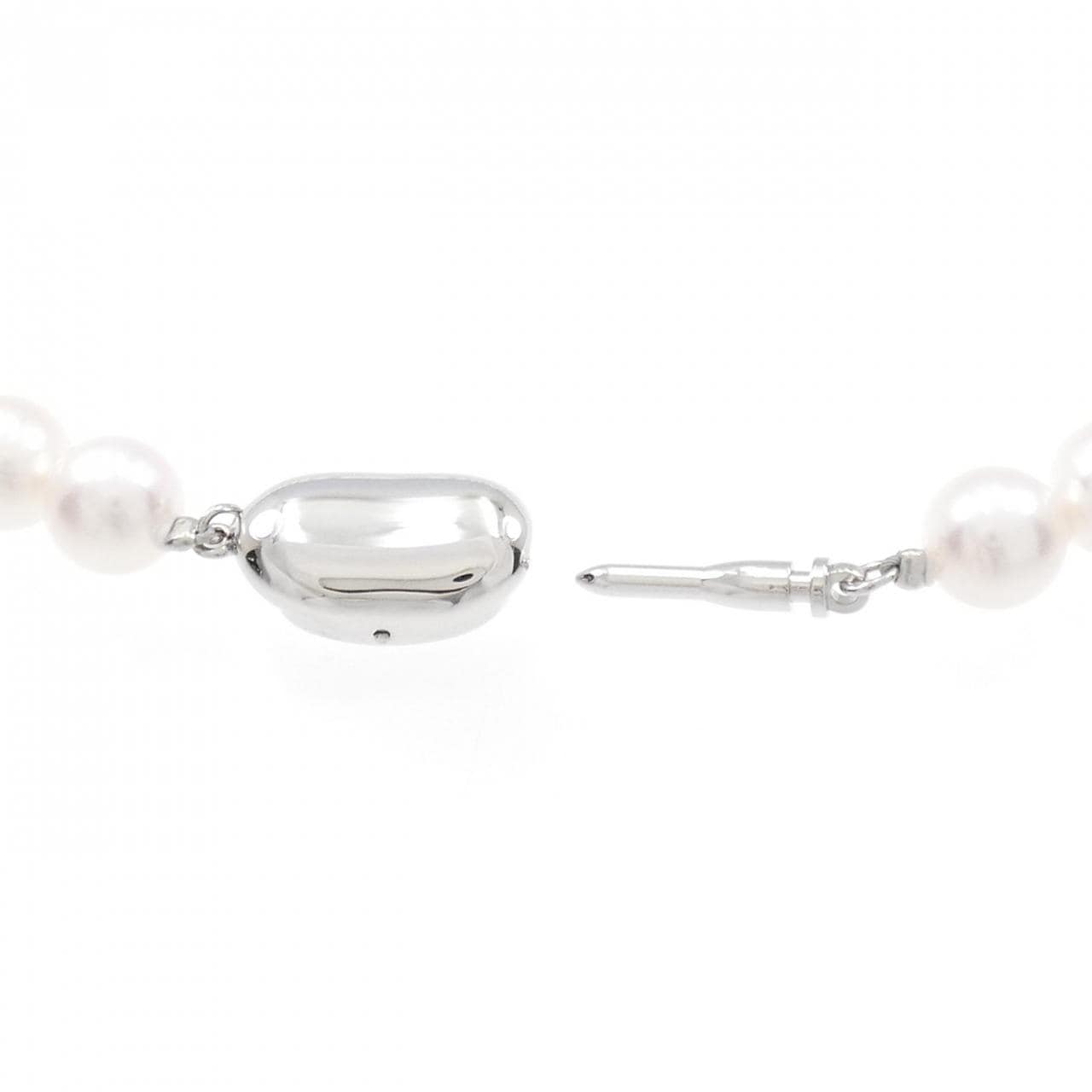 [BRAND NEW] Silver Clasp Akoya Pearl Necklace 7.5-8mm