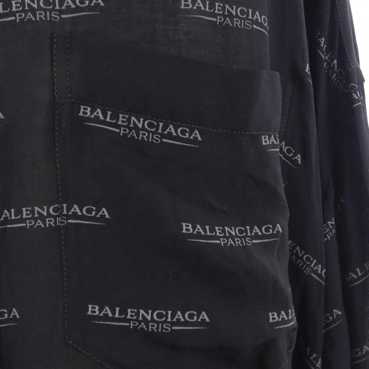 バレンシアガ BALENCIAGA 814121 TSLA1 UNISEX シャツ