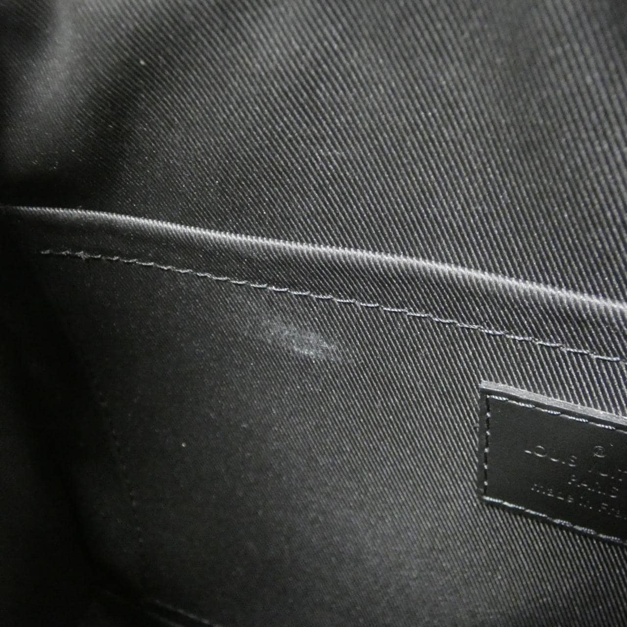 ルイヴィトン LVアエログラム シティ キーポル M59255 ショルダーバッグ