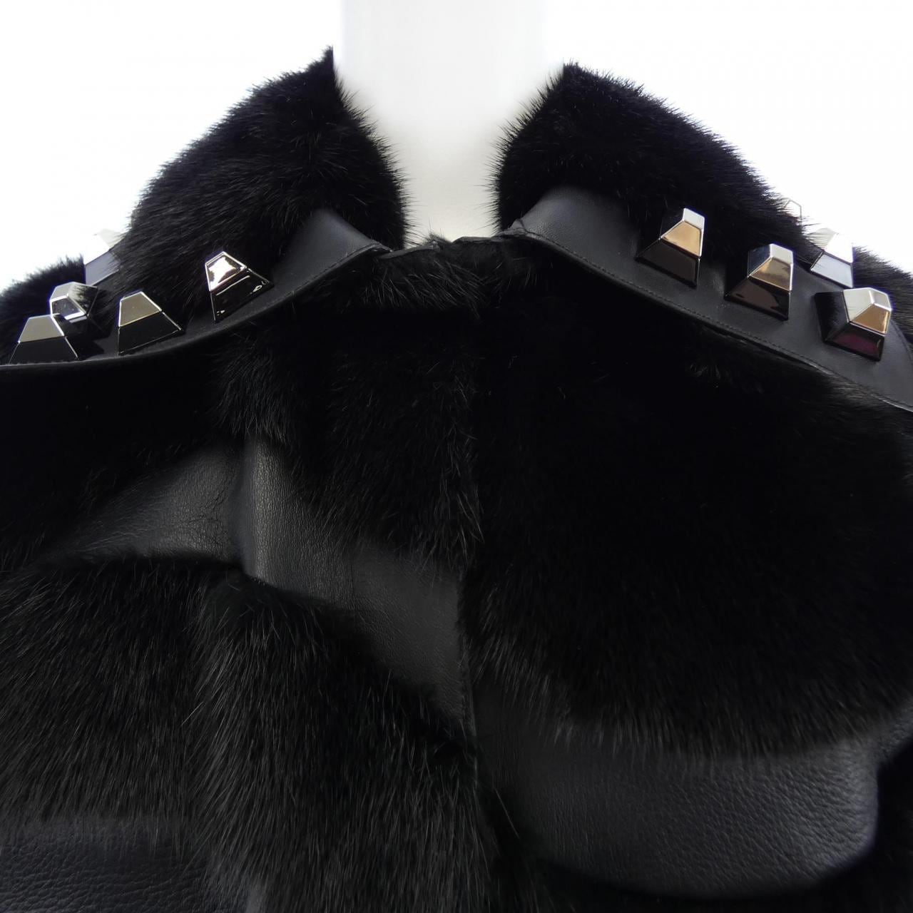 フェンディ FENDI FNH306 SE8 F0GME レザーベスト