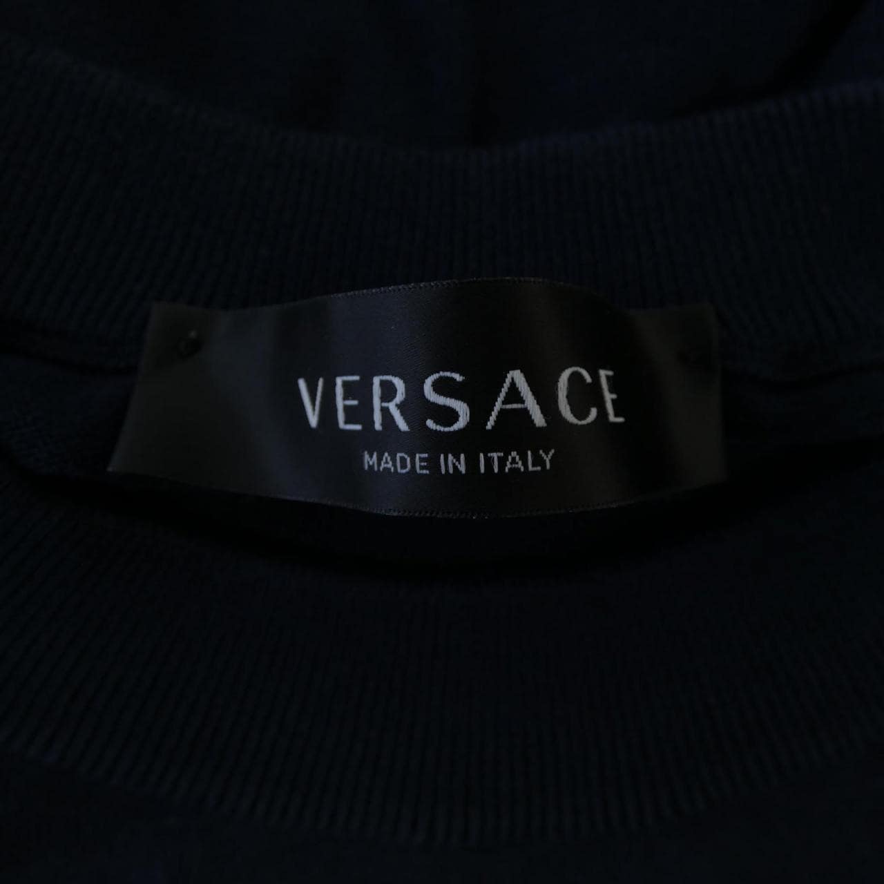 ヴェルサーチェ VERSACE A89086 ニット