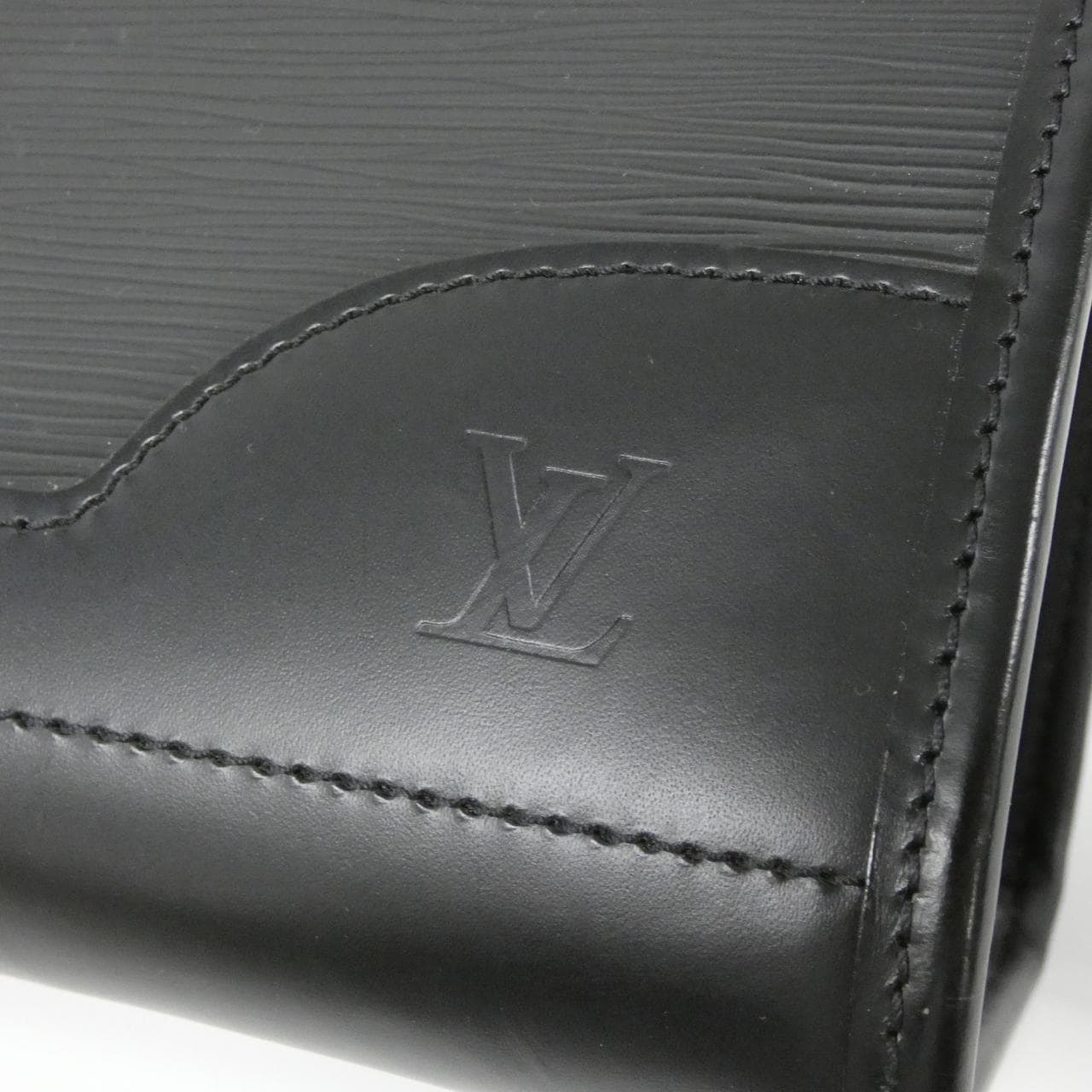 LOUIS VUITTON Epi Madeleine PM M59332 單肩背包