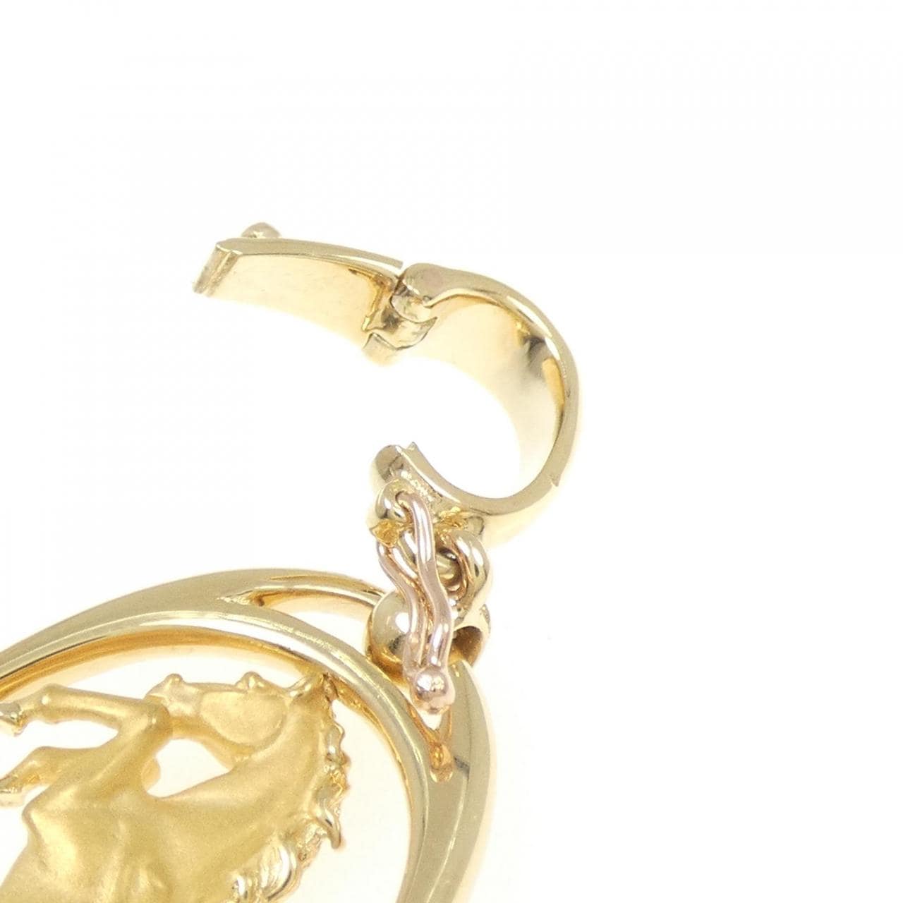 カレライカレラ ホース ダイヤモンド ペンダント