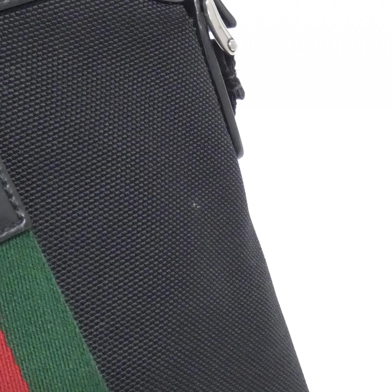 Gucci 631195 KWT7N单肩包