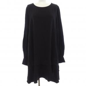 ラブモスキーノ LOVE MOSCHINO KK9251151 ワンピース
