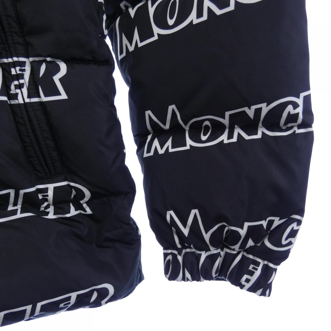 モンクレール MONCLER ダウンジャケット