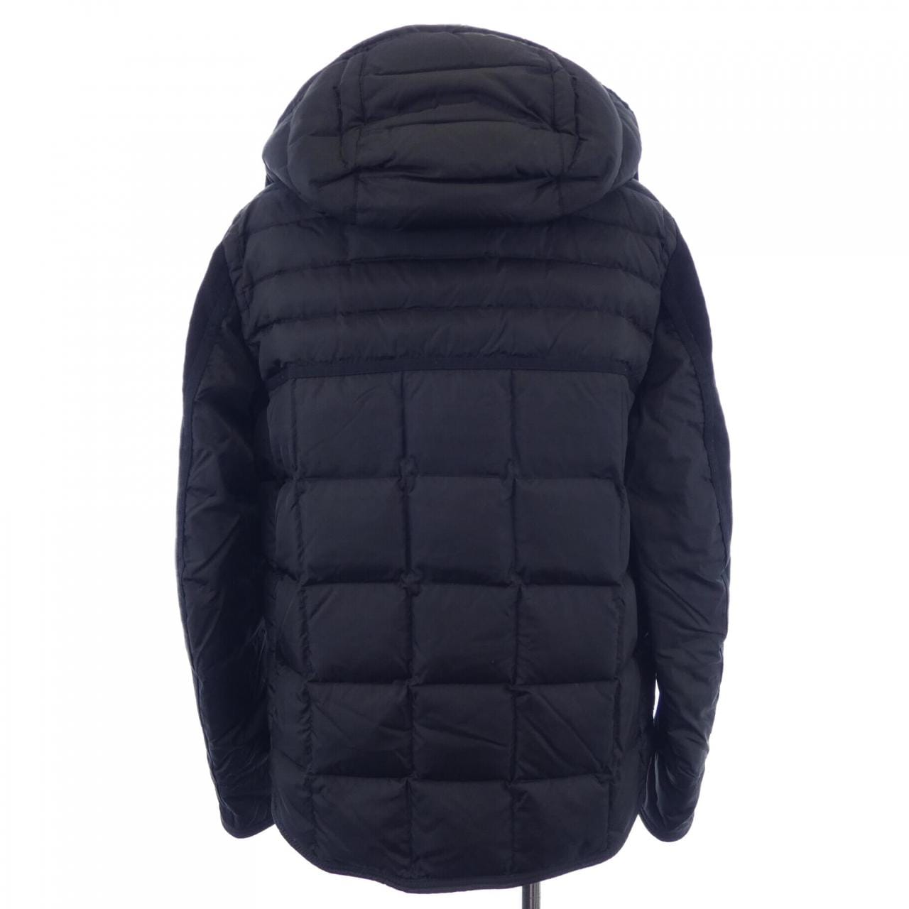 モンクレール MONCLER ダウンジャケット