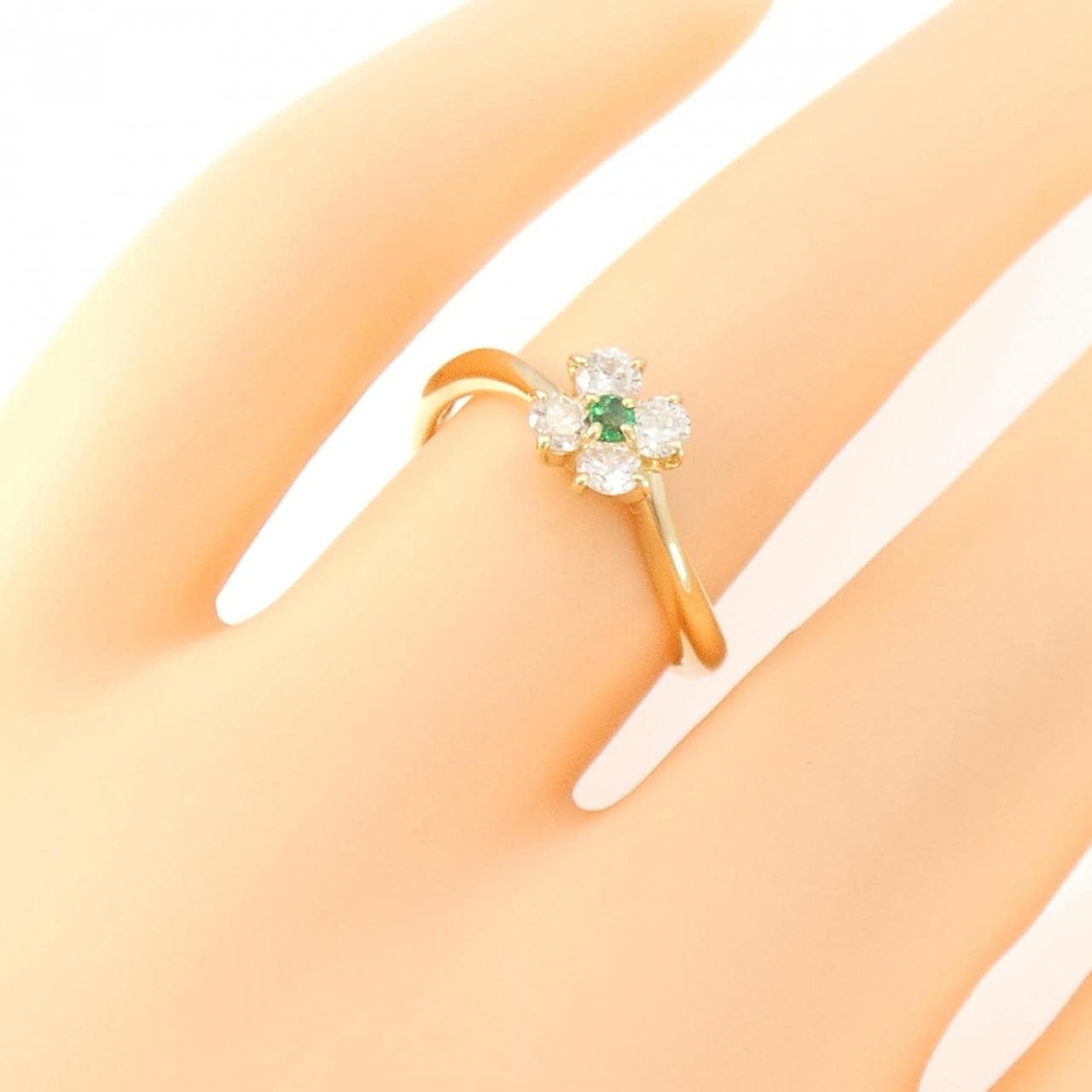 K18YG flower emerald ring