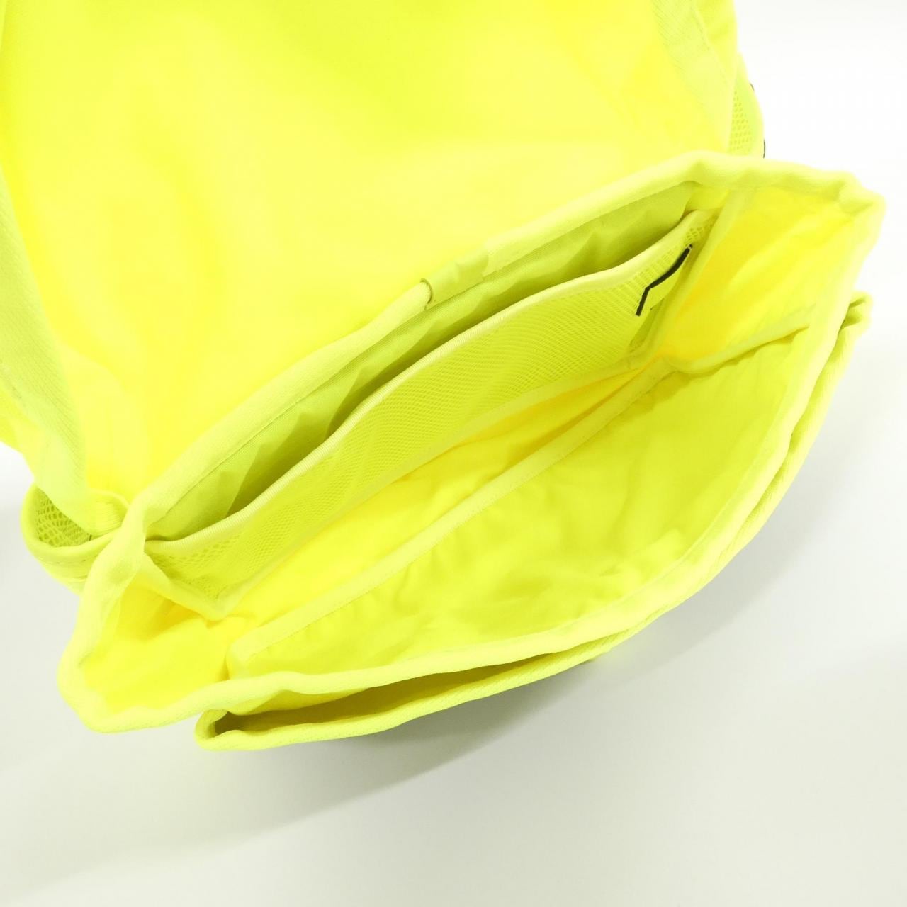 【新品】ロエベ ポストマン スリング アナグラム B741Z67X02 ショルダーバッグ