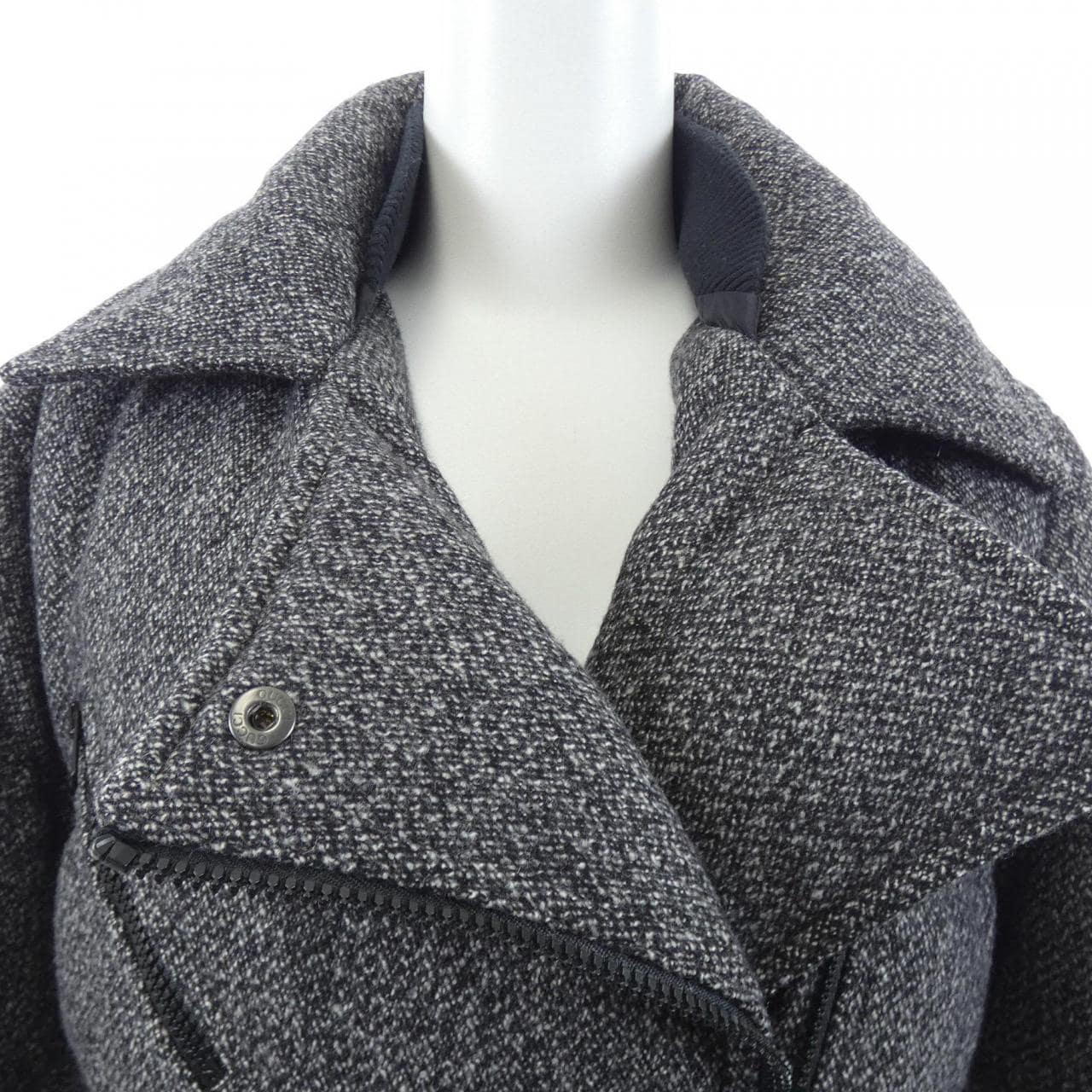 グッチ GUCCI 319218 ZAG13 ダウンジャケット