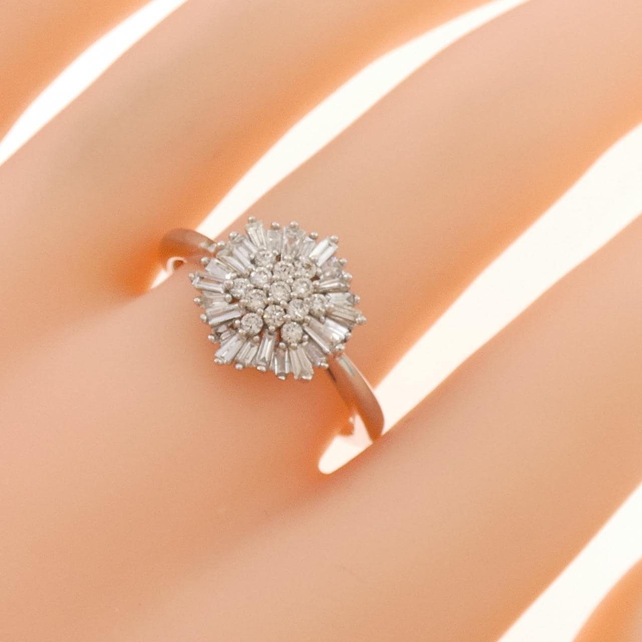 K18WG ダイヤモンド リング 0.43CT