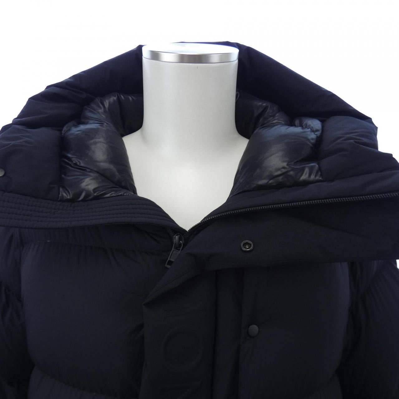 モンクレール MONCLER ダウンジャケット