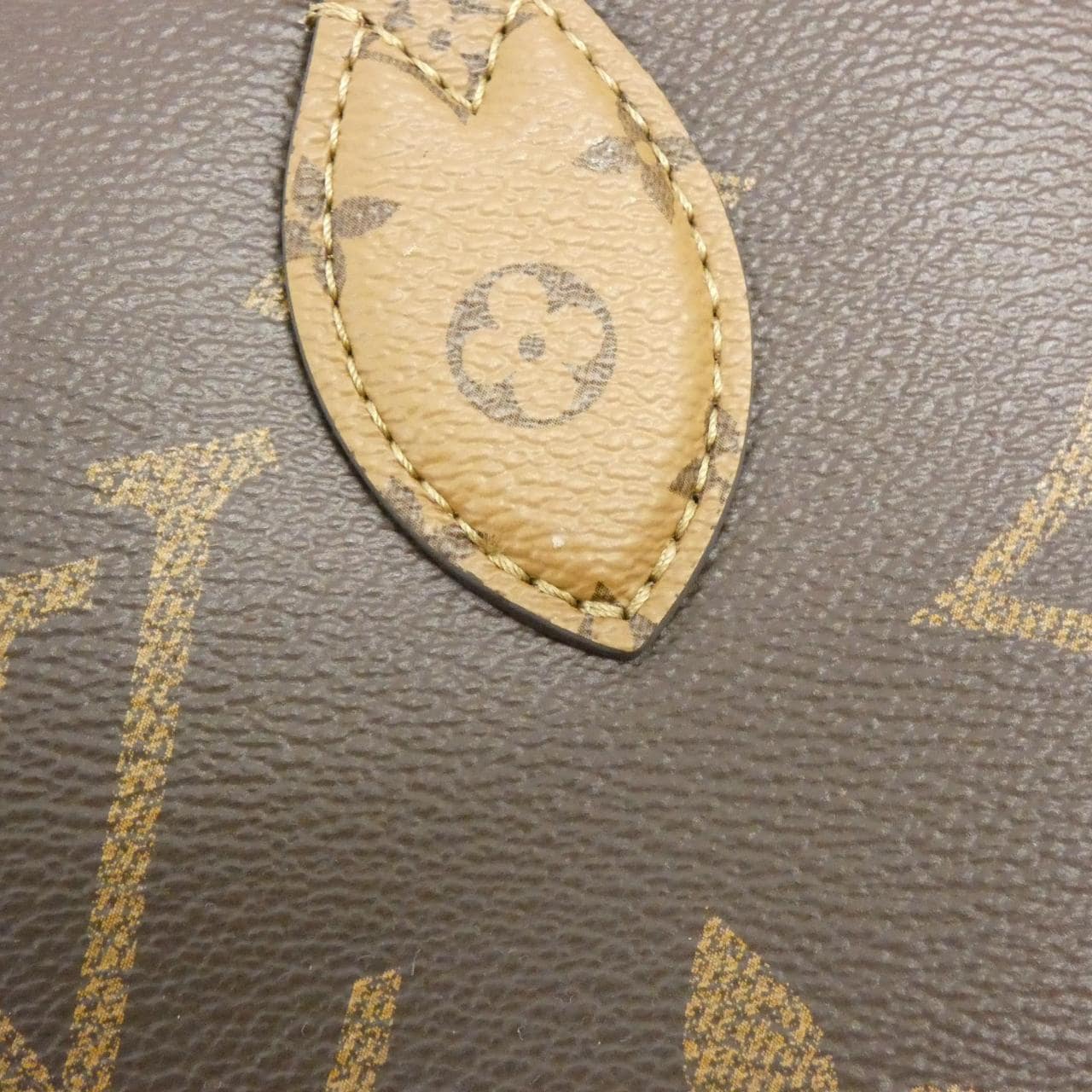 LOUIS VUITTON Monogram Giant On the Go EW M46653 包