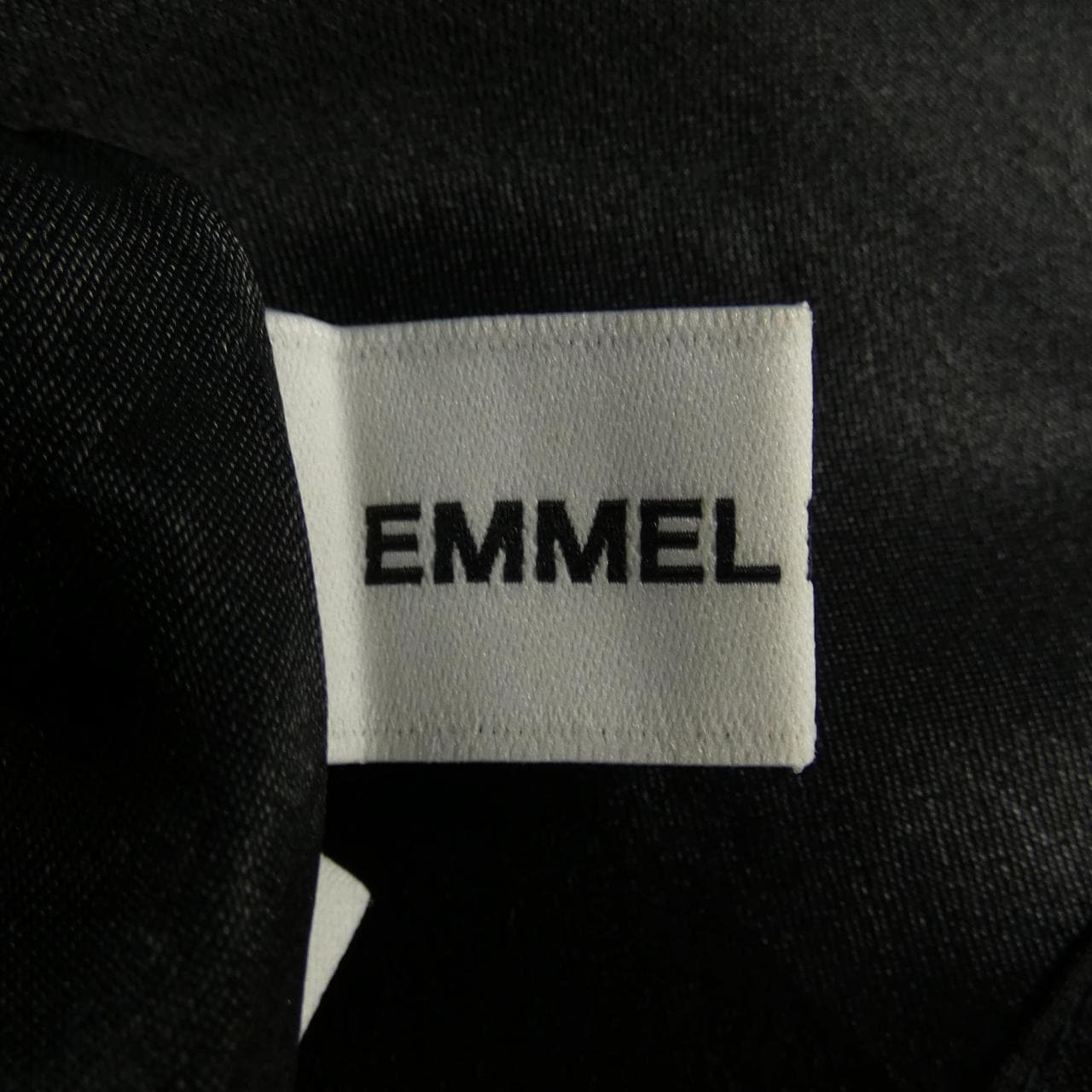 Emmel REFINES裙
