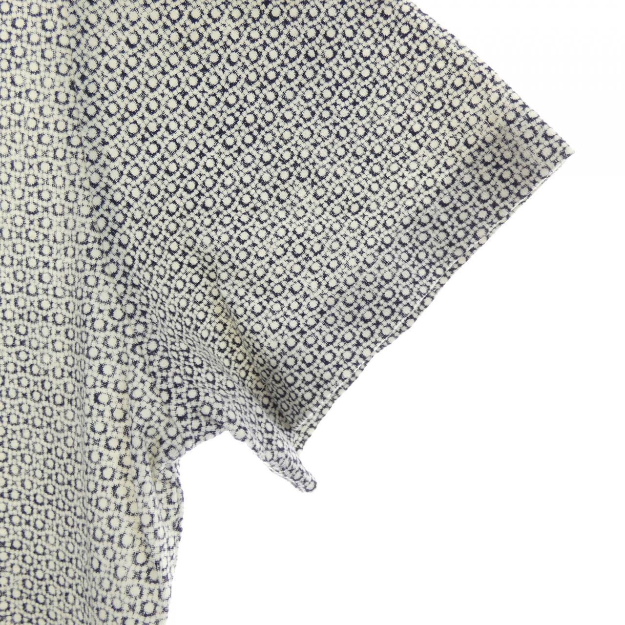 クリスチャンディオール CHRISTIAN DIOR 013T03WJ437 Tシャツ