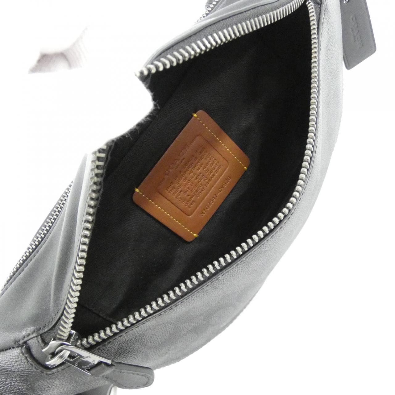 【新品】コーチ CV926 ショルダーバッグ