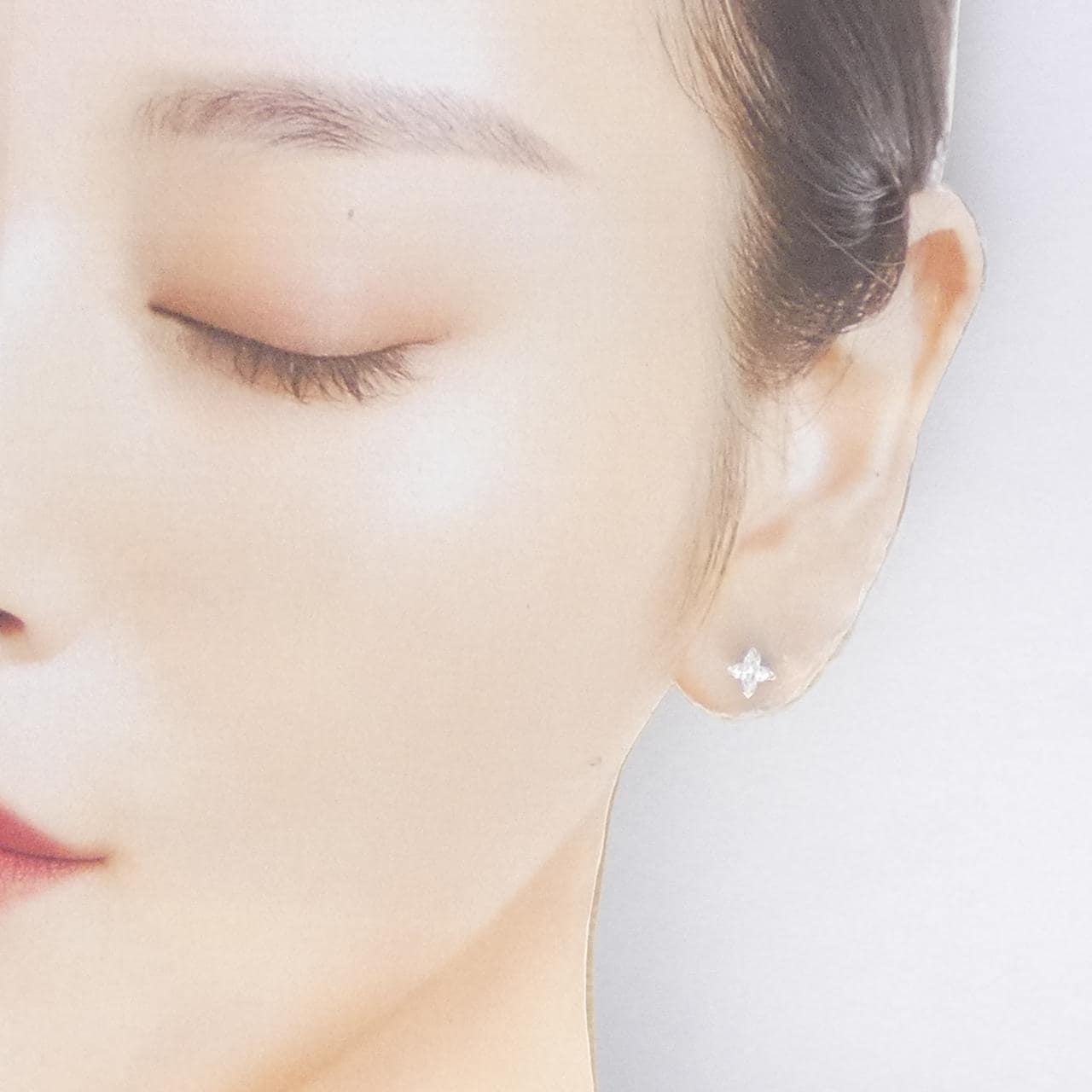 ルイヴィトン LV モノグラムスターカット ピアス