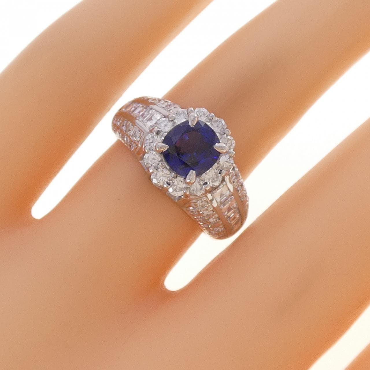 PT900 サファイヤ リング 1.25CT