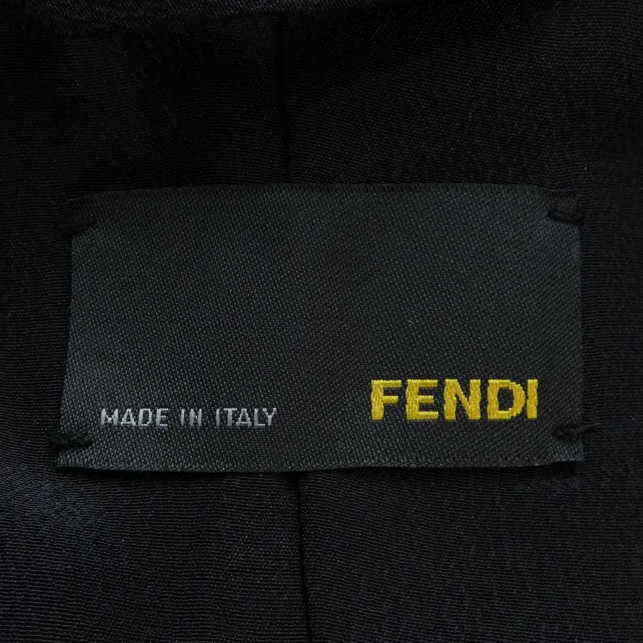 フェンディ FENDI ノーカラージャケット