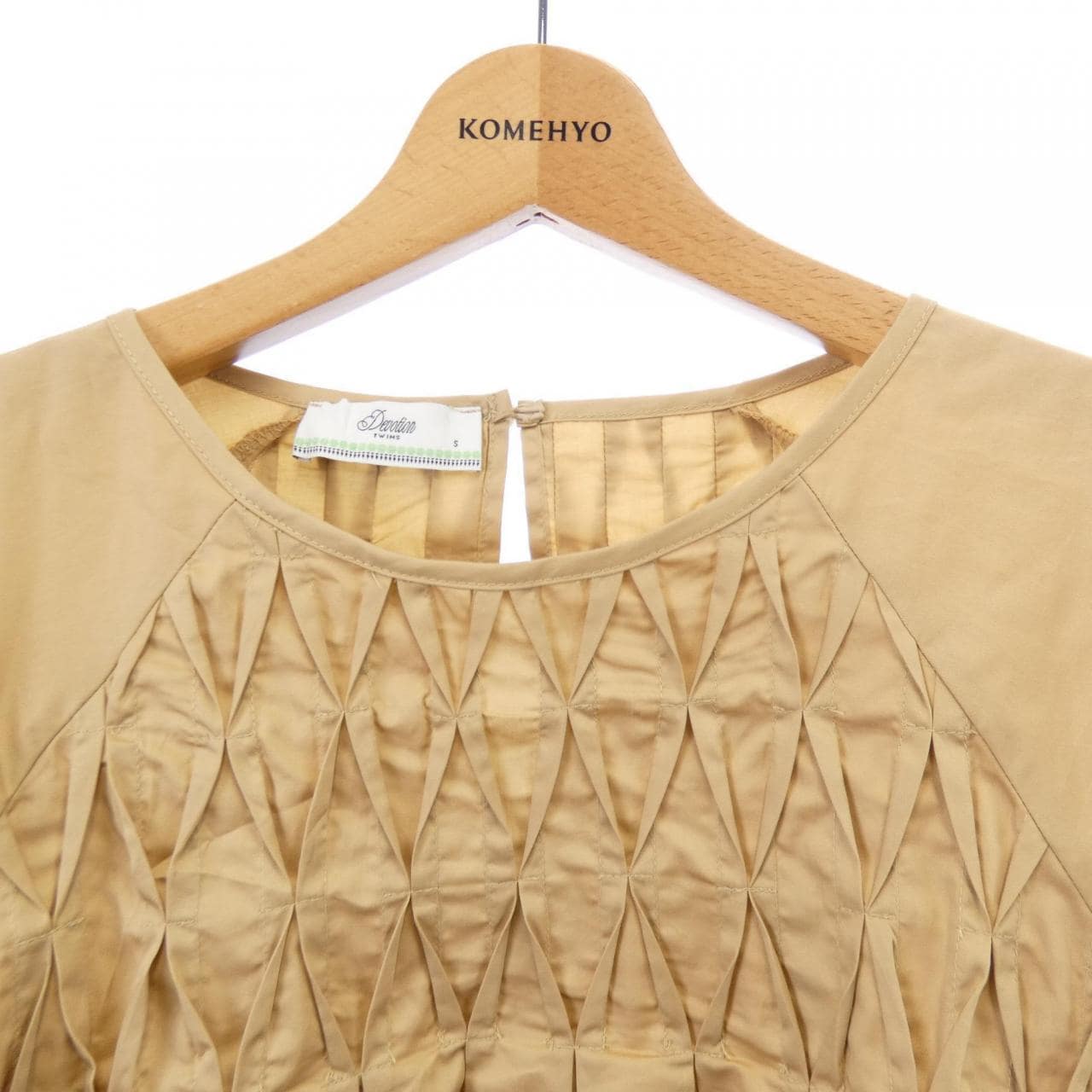 DEVOTION TWINS トップス