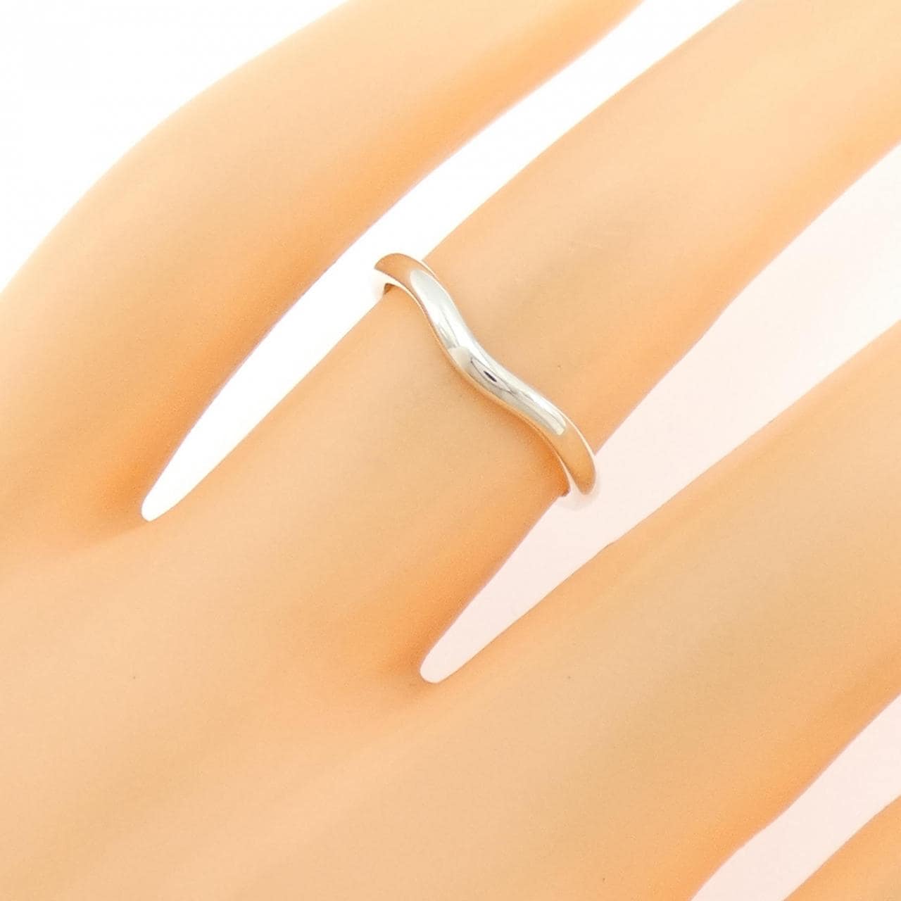 ティファニー カーブド リング