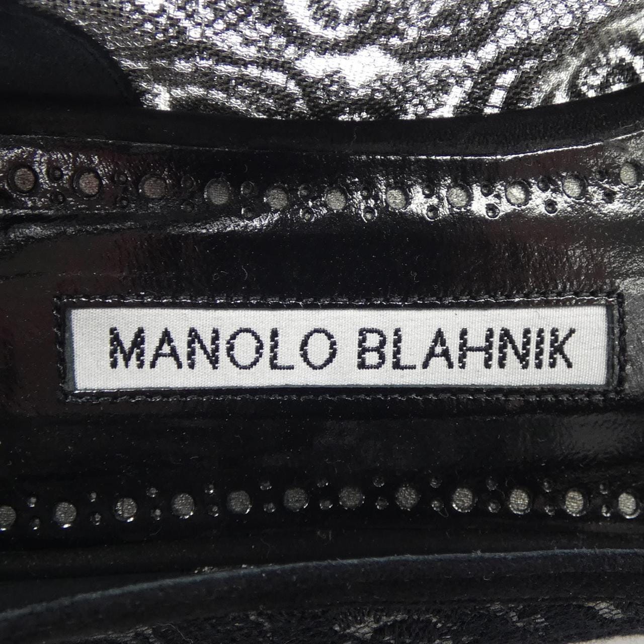 マノロブラニク MANOLO BLAHNIK フラットシューズ