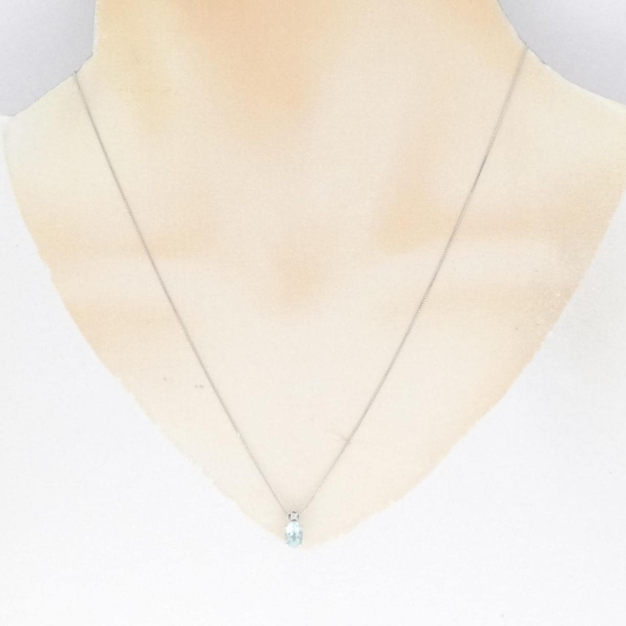 K18WG Tourmaline necklace 0.35CT