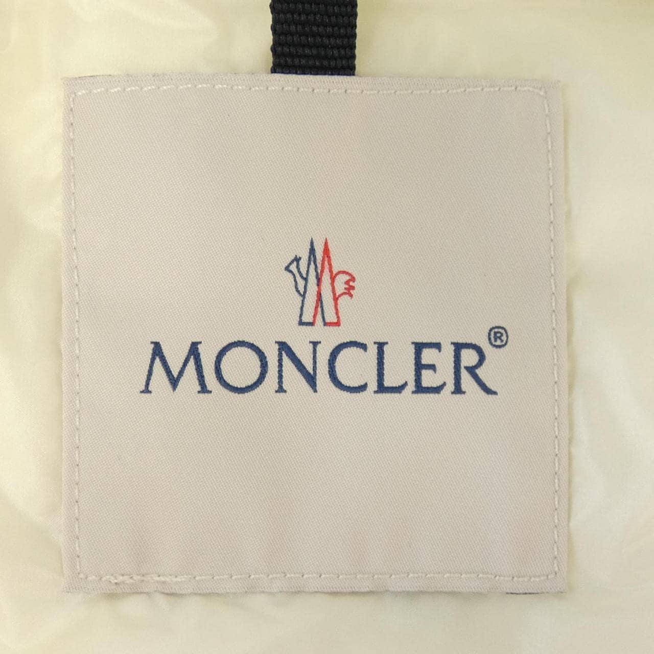 モンクレール MONCLER ダウンジャケット
