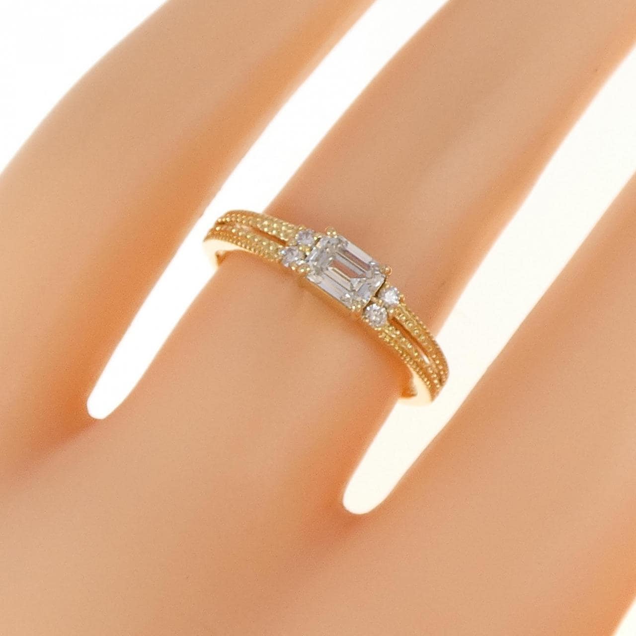 K18YG ダイヤモンド リング 0.373CT