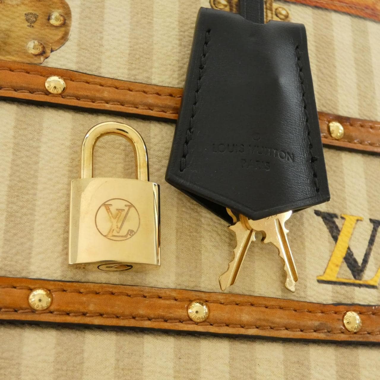 LOUIS VUITTON Trompe L'oeil Alma PM M52348 包