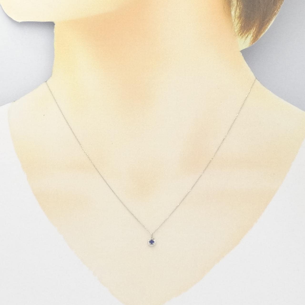 [BRAND NEW] PT900 Sapphire Necklace 0.05CT