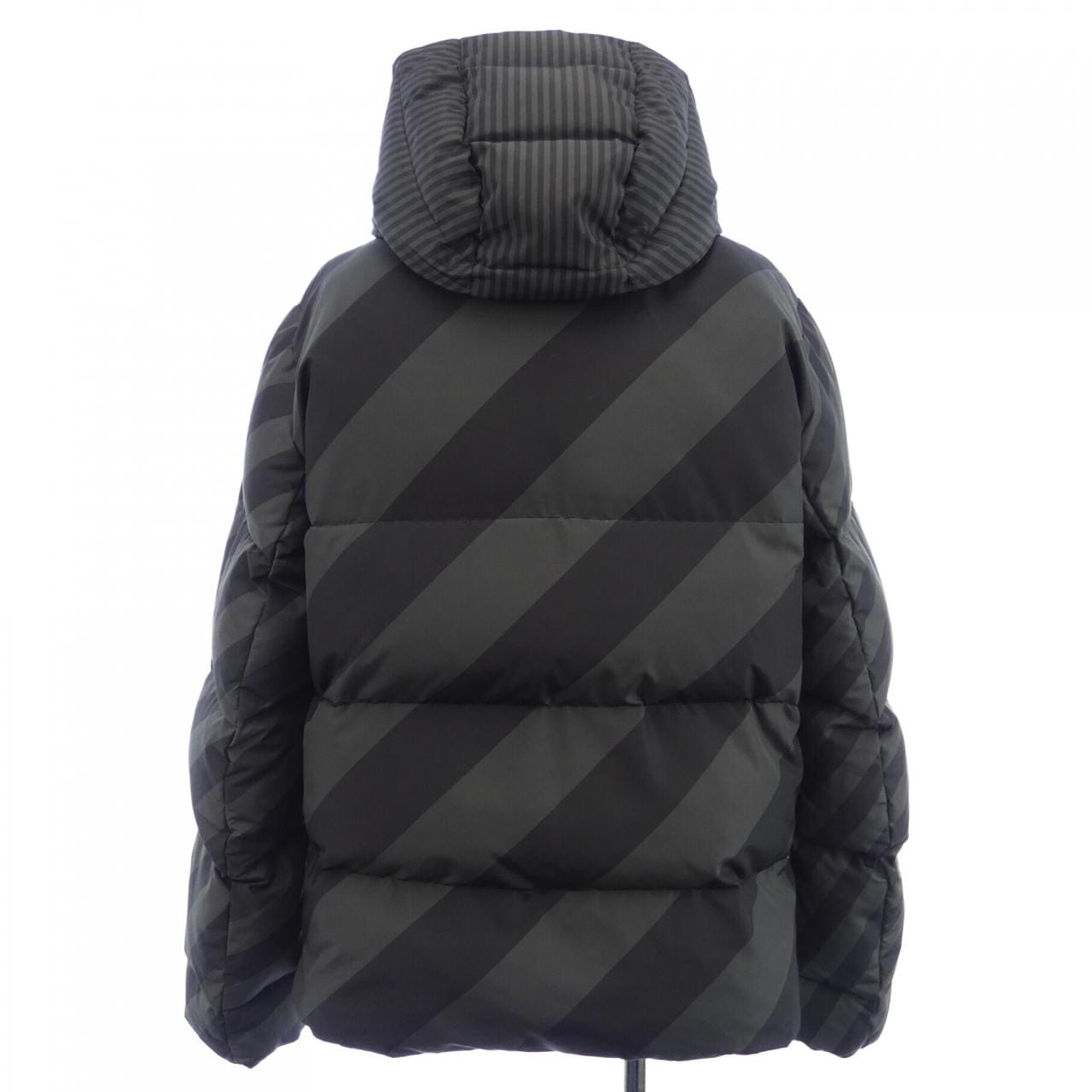 フェンディ FENDI ダウンジャケット