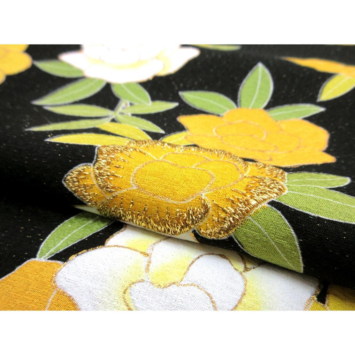 Yumi Katsura Kimono and Nagajuban (undergarment) Set (2 pieces)