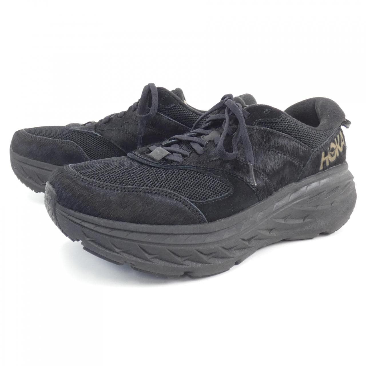 HOKA ONE ONE运动鞋