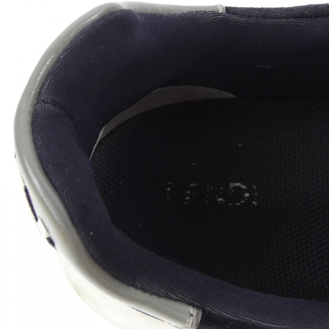 フェンディ FENDI スニーカー