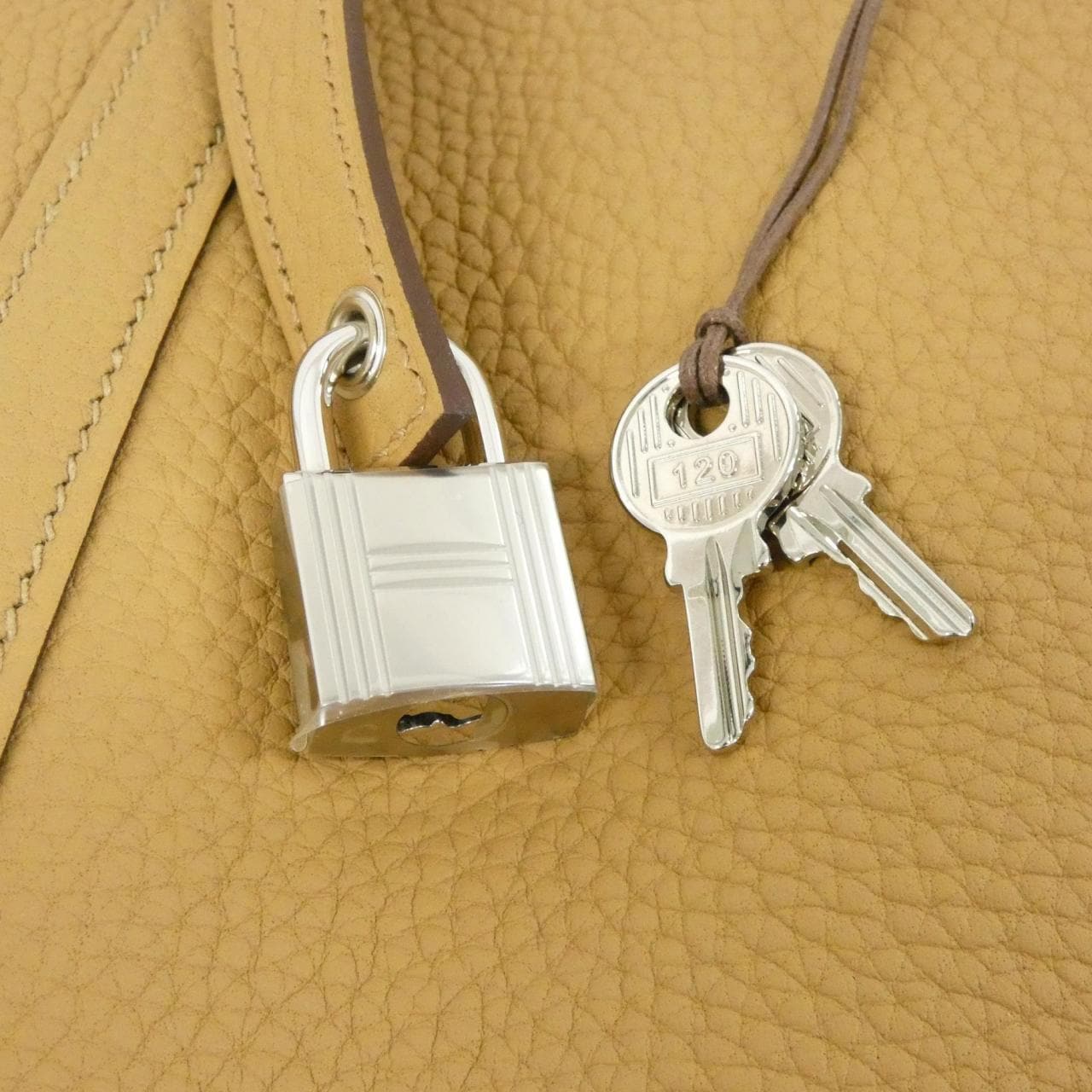 【未使用品】エルメス ピコタン ロック MM 060991CK バッグ