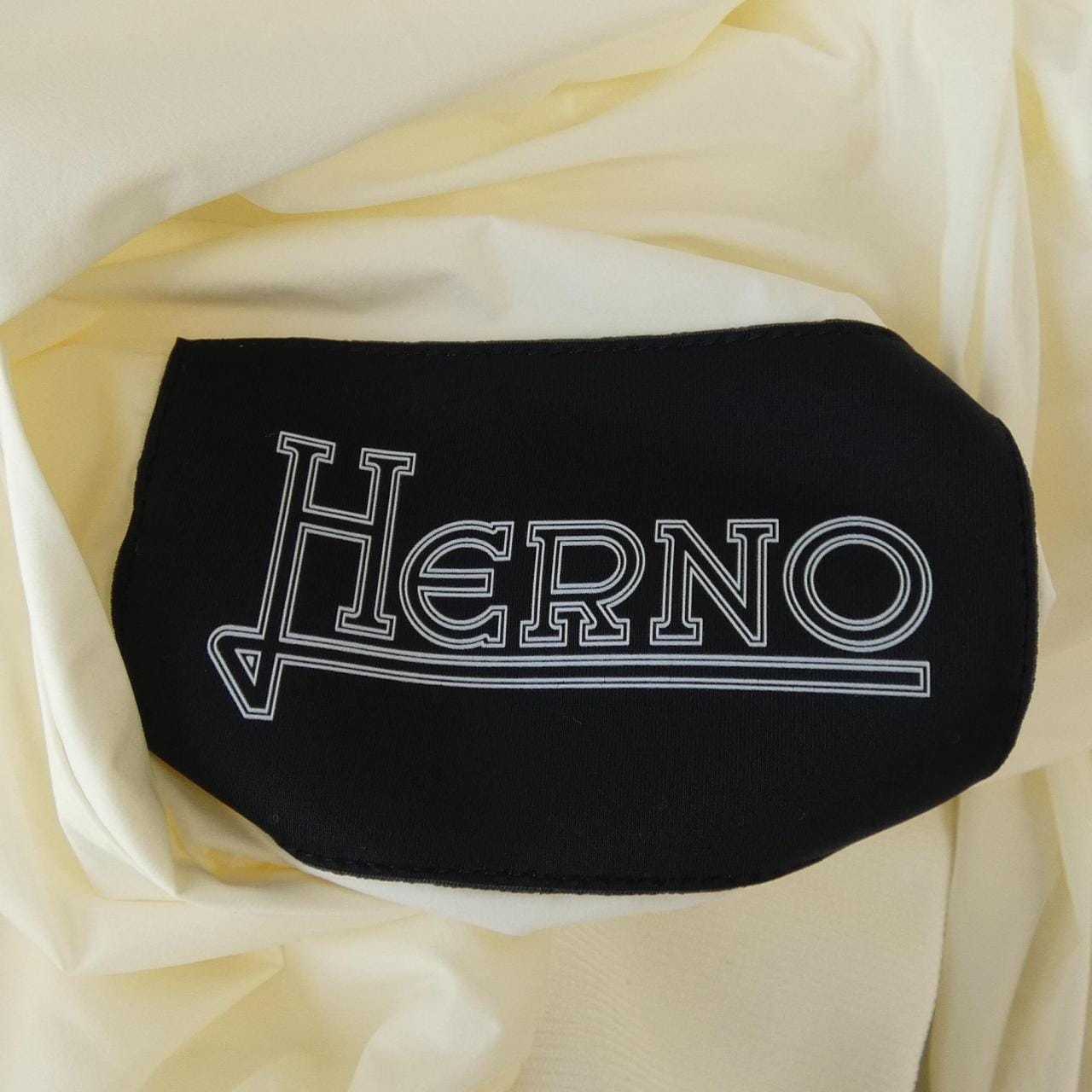 ヘルノ Herno G1000242D-12575 ブルゾン