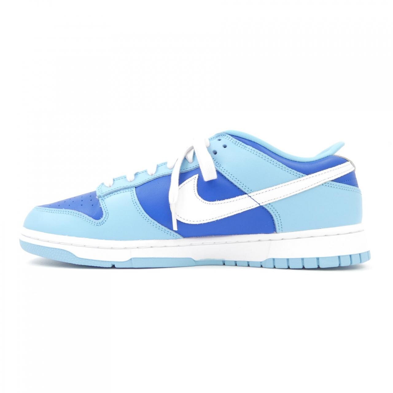 ナイキ NIKE スニーカー