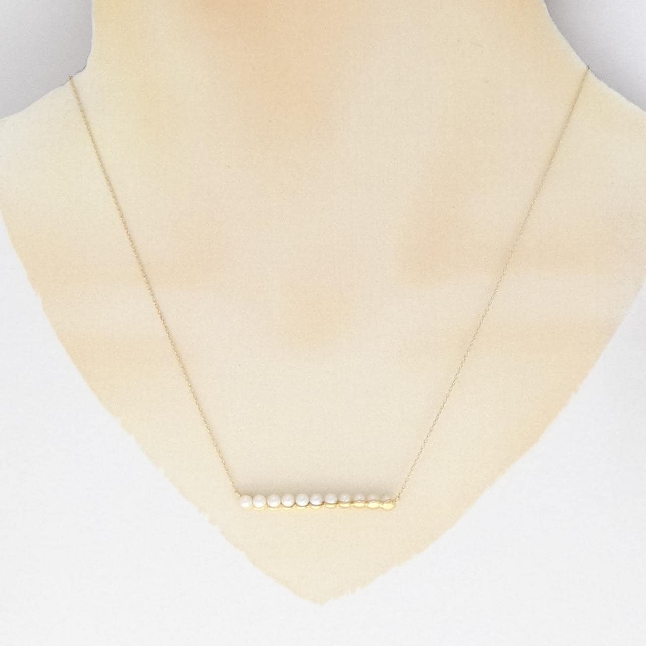 K18YG Akoya pearl necklace