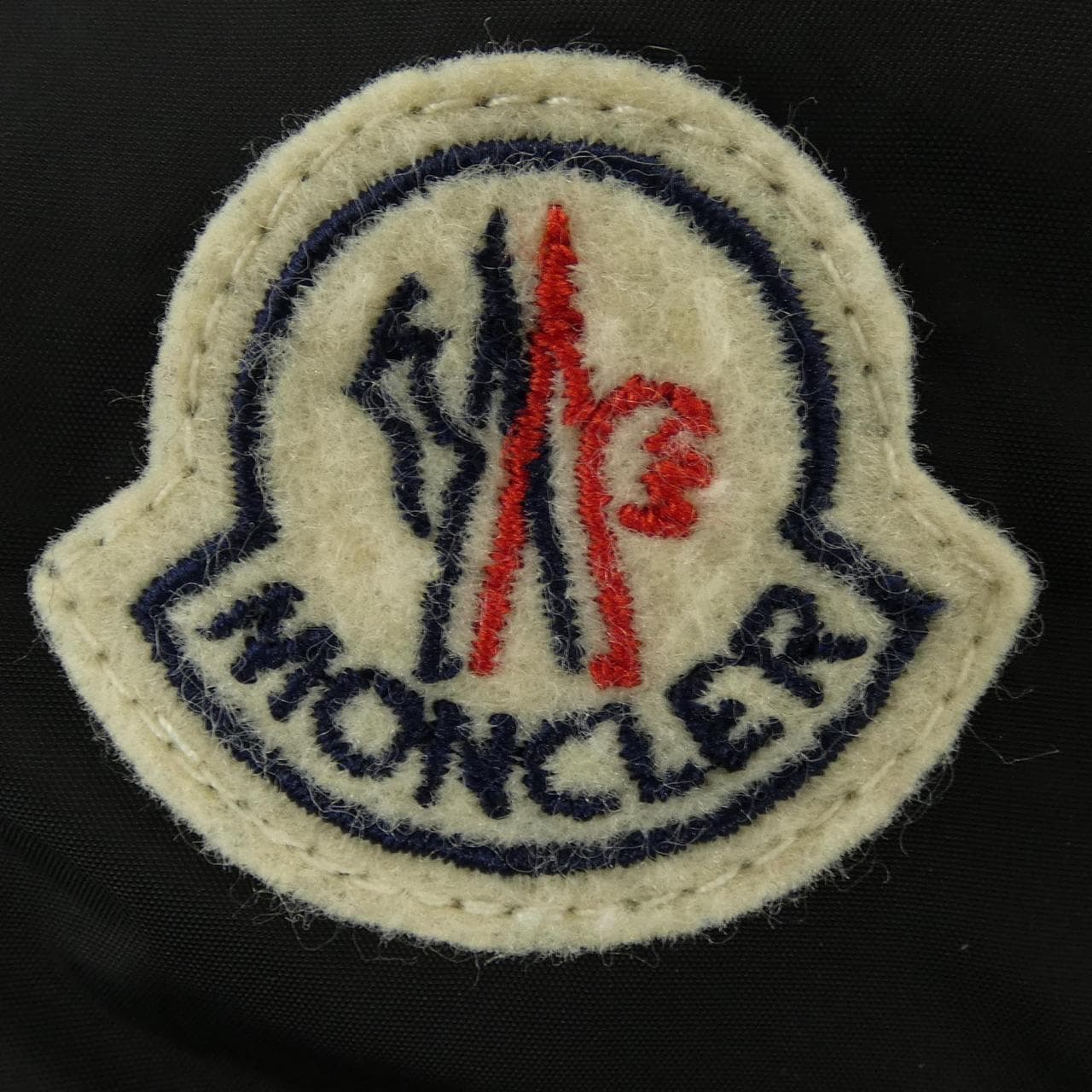 モンクレール MONCLER MORANDIERES ダウンジャケット