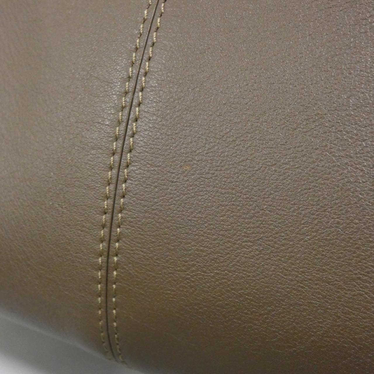 フェンディ ピーカブー エックスライト レギュラー 8BN310 A5E9 バッグ