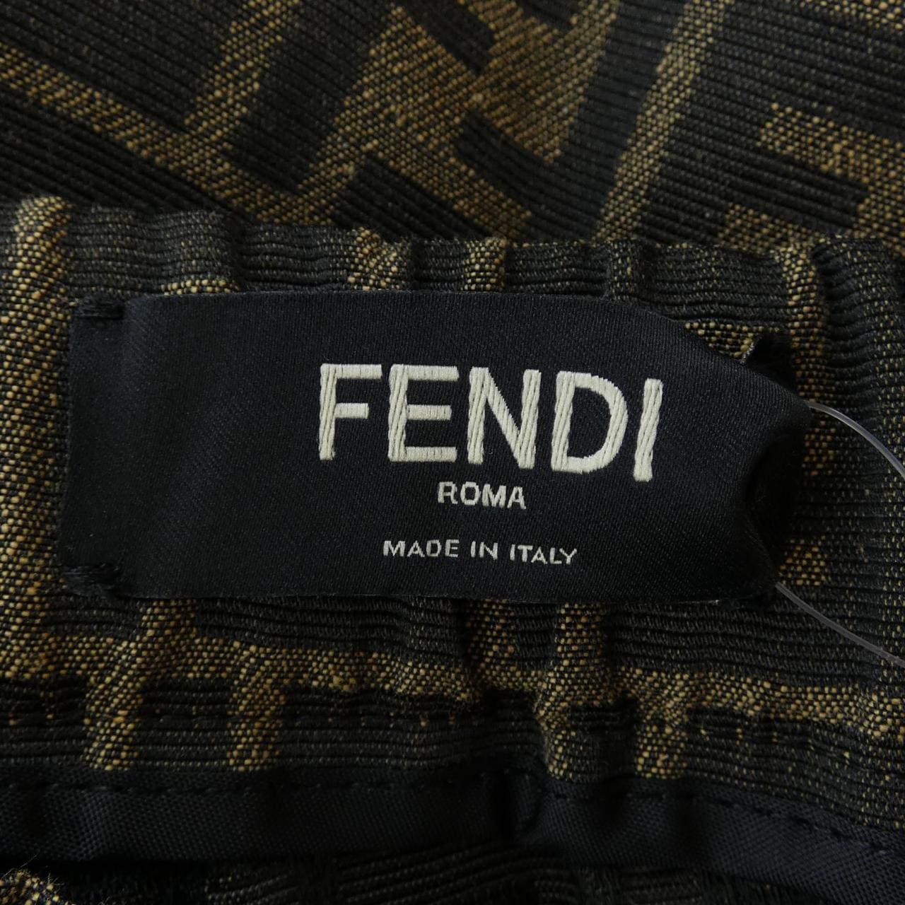 フェンディ FENDI FF FB0479 A6WJ パンツ