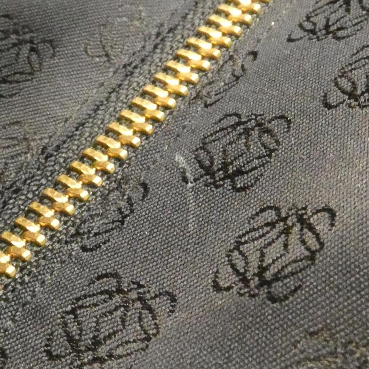 ロエベ ミストラル 315 82 B52 バッグ