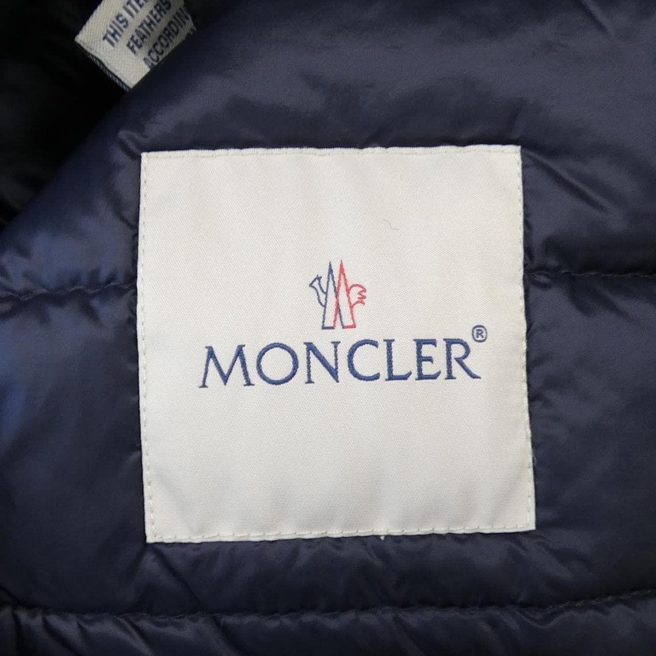 モンクレール MONCLER ダウンジャケット