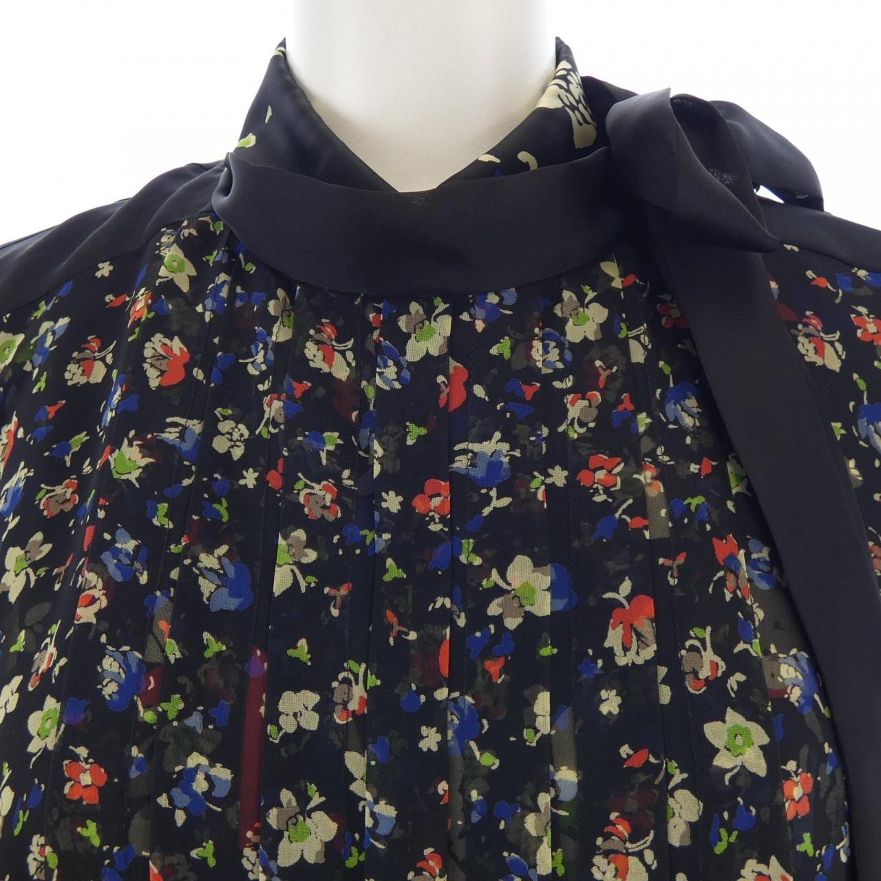 サカイ SACAI トップス