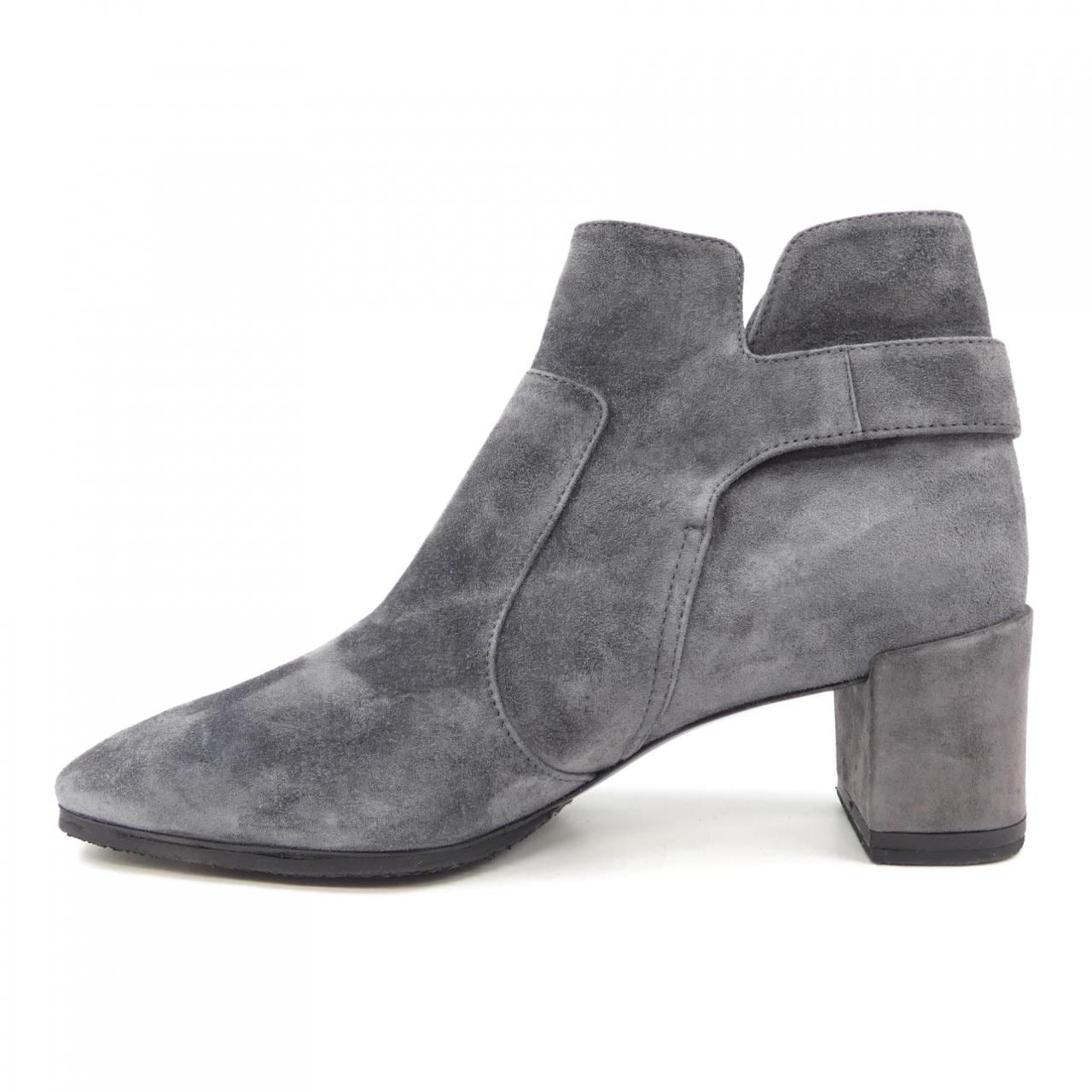 ロジェヴィヴィエ ROGER VIVIER ブーツ