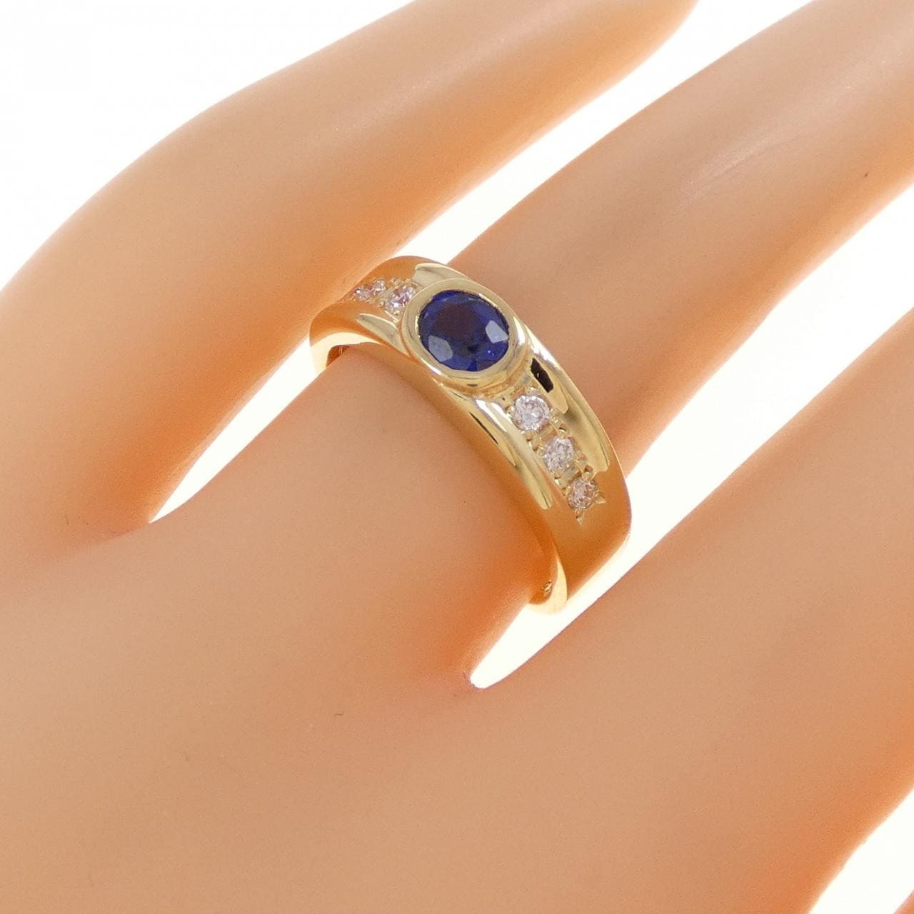 K18YG サファイヤ リング 0.56CT
